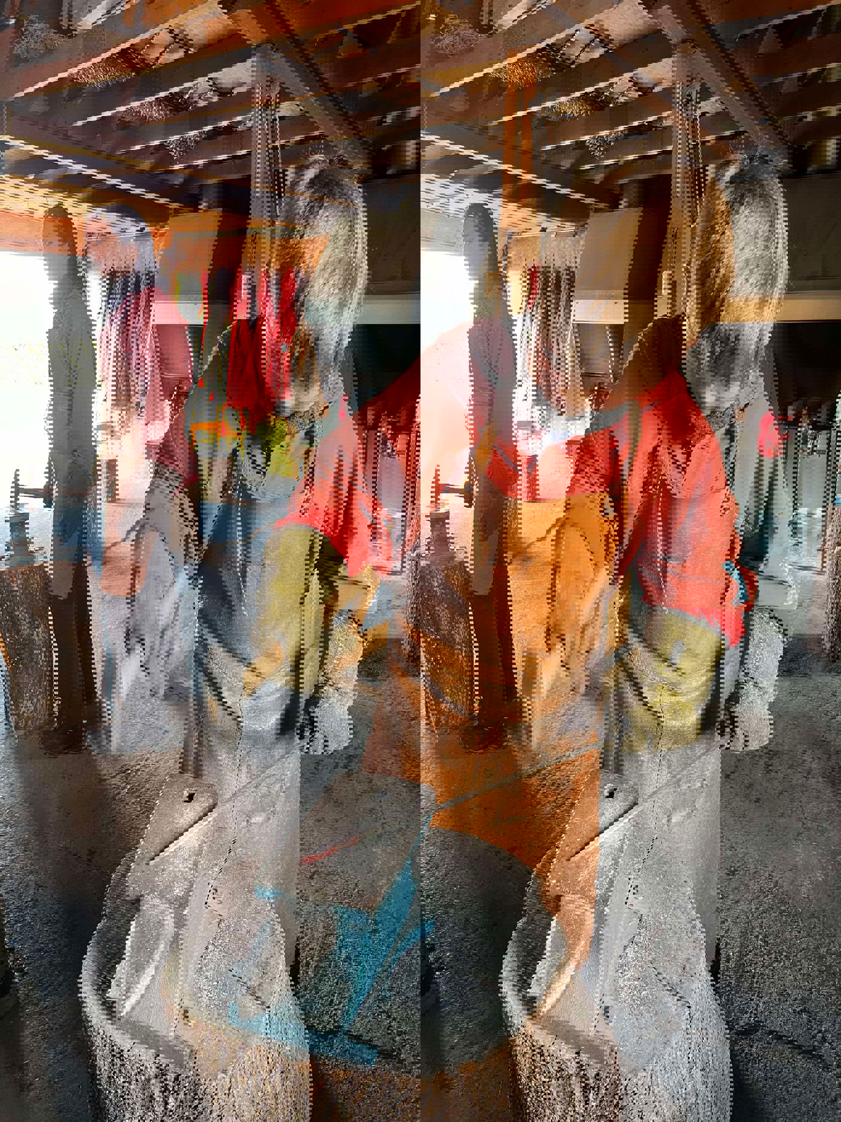 Foto: rondeheim.no en person som holder en fisk