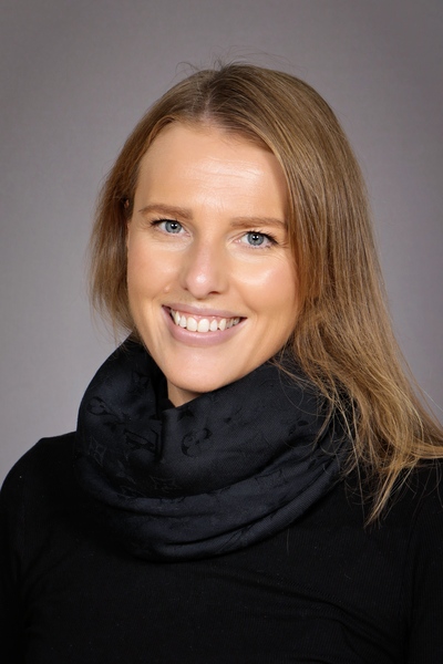 siluette female